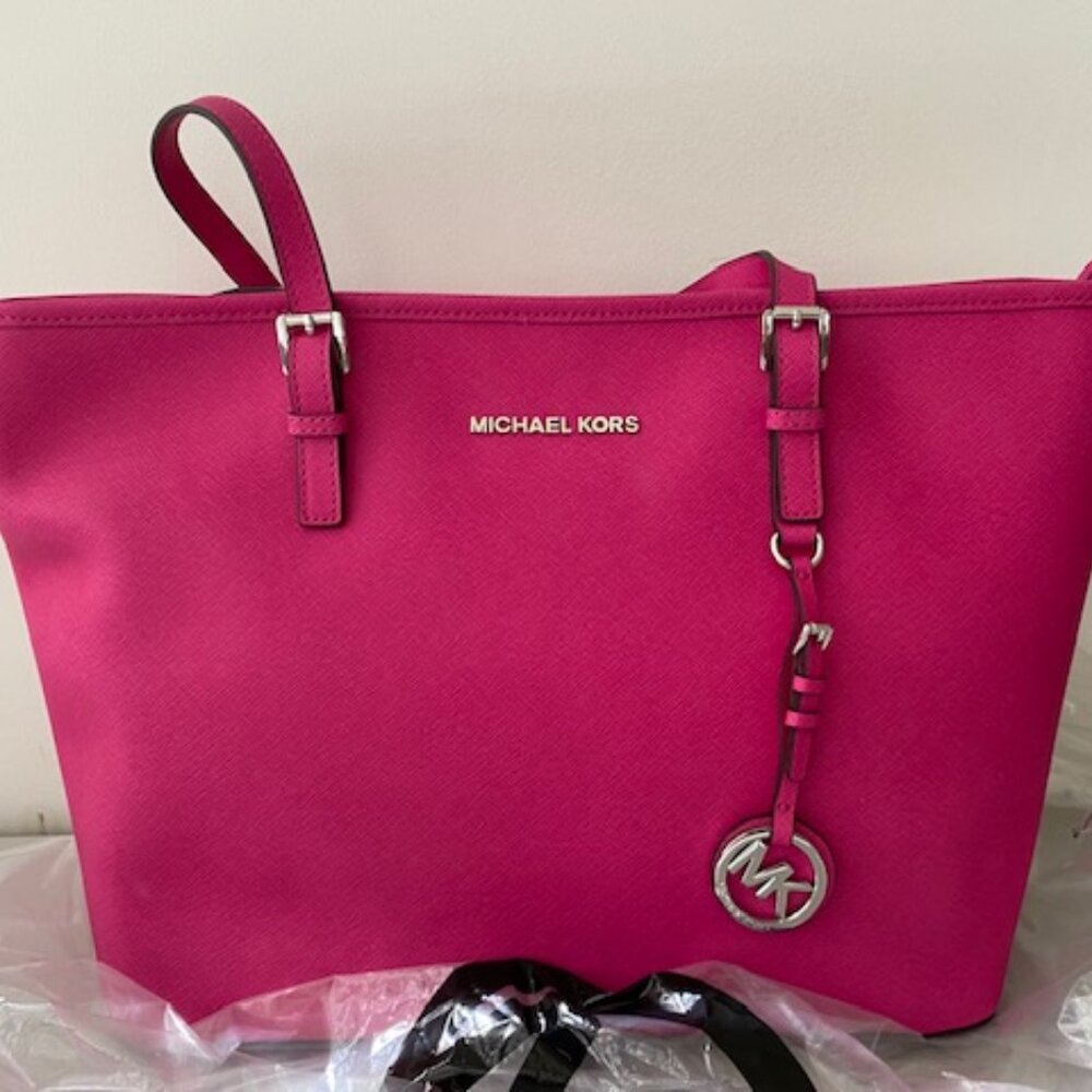 MICHAEL KORS JET SET SAFFIANO LEATHER TOTE RASPBERRY (LIKE PIN) NWT